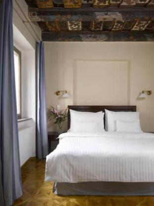 Orea Place Charles Bridge Lejlighedshotel Prag