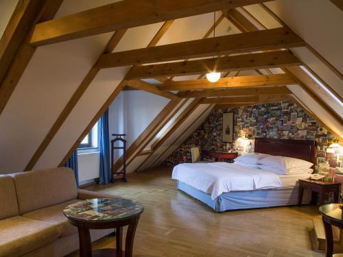 Orea Place Charles Bridge Lejlighedshotel Prag