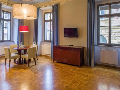 Orea Place Charles Bridge Lejlighedshotel